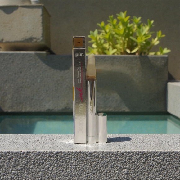 Pur Other - 🦋 PÜR 4-1 Disappearing Ink Concealer Pen | Dark